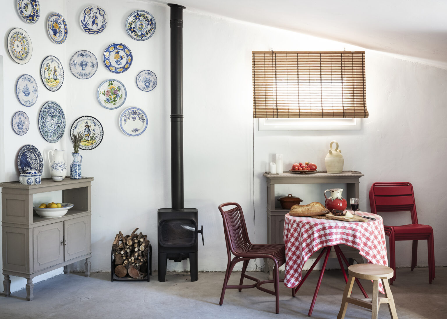 Salón con personalidad en casa de pueblo, Zaragoza